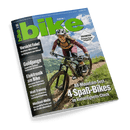 Cover des Bike Magazins, Ausgabe 06/2025, zeigt eine lächelnde Mountainbikerin auf einem Bergpfad. Schlagzeile: 4 Spaß-Bikes im Vielseitigkeits-Check.