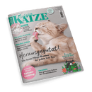 Cover des Magazins Geliebte Katze zeigt eine hellbraune Katze, die ihre Pfote leckt, mit der Hauptschlagzeile 'Herausgeputzt! Die beste Pflege-Routine für jeden Fell-Typ'.